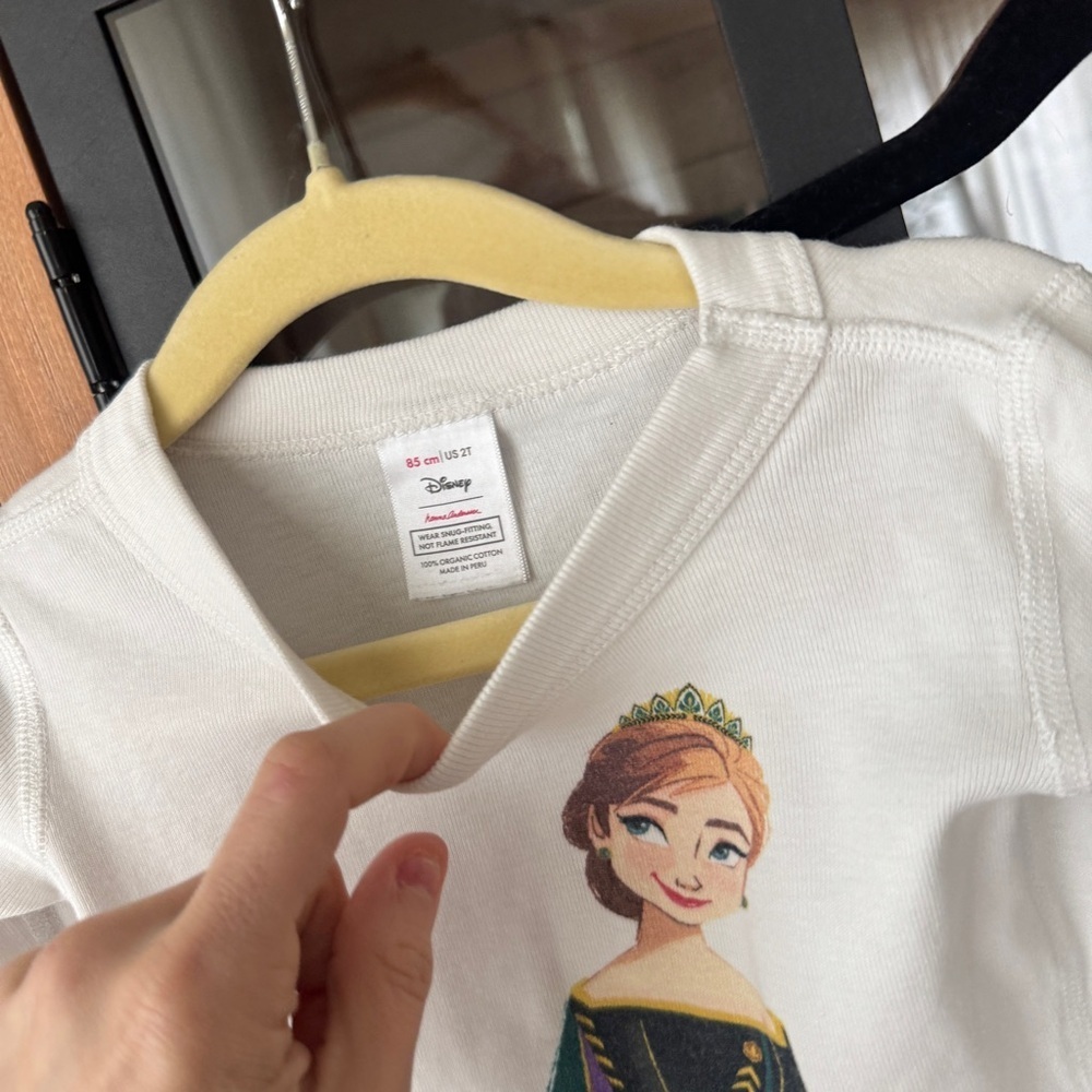 Hanna Andersson pajamas set disney frozen princess Anna long sleeve tee pants - Picture 2 of 9